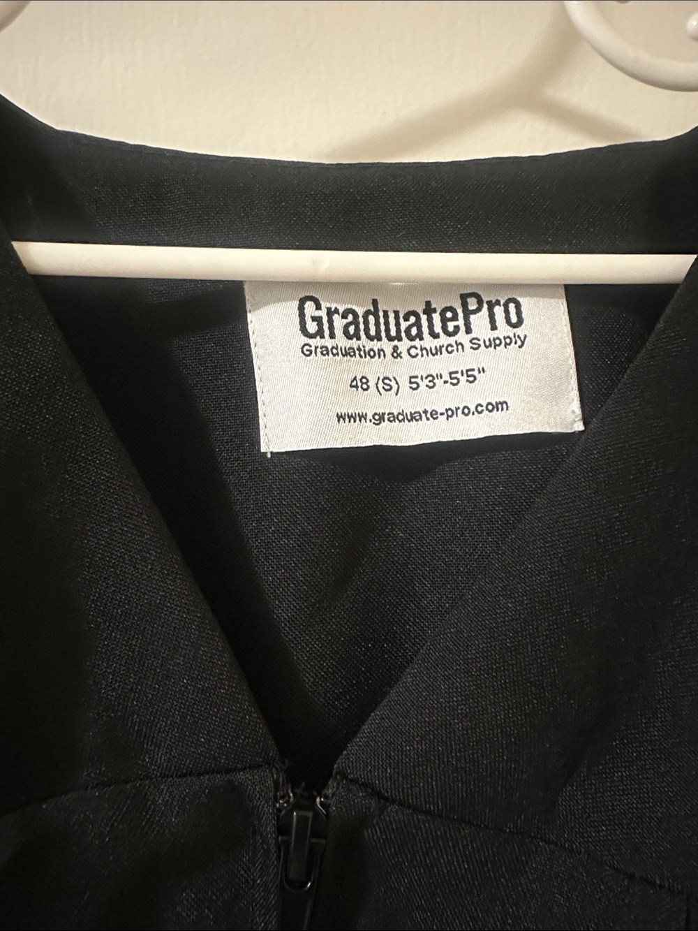 Black Graduation Robe with Front Zipper - Picture 2 of 4